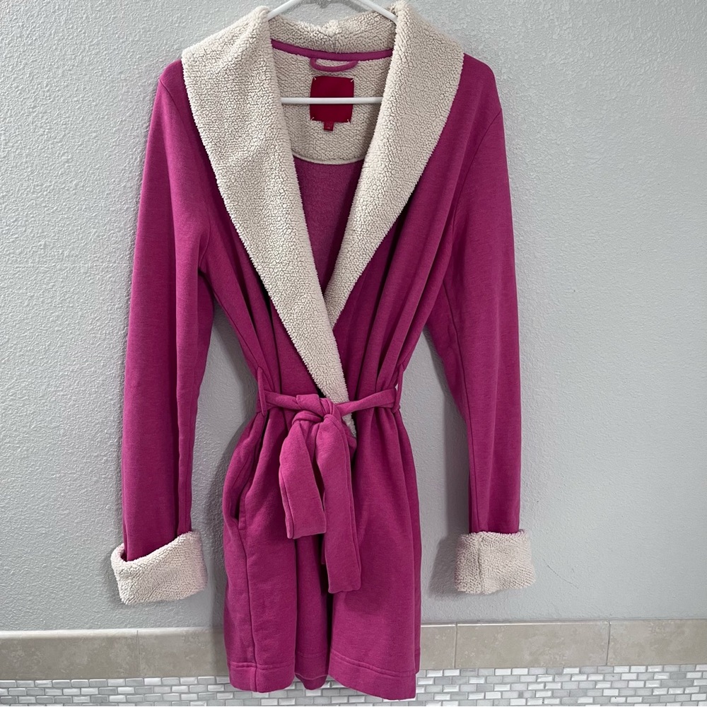 Victoria’s Secret fuzzy pink cozy robe